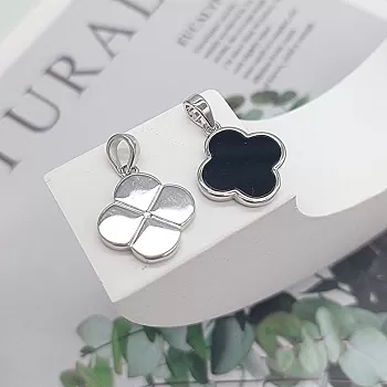 Подвеска Клевер двусторонняя 17.2х15 мм родиевое покр., керамика, фианит (7708-Р) Подвеска Клевер двусторонняя 17.2х15 мм родиевое покр., керамика, фианит (7708-Р)