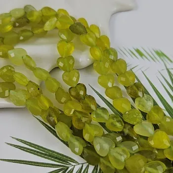 1 шт. Перидот, оливин, хризолит 8 мм бусина граненое Сердце (9993-8) для бижутерии купить с доставкой по России | Интернет‑магазин Viva Beads