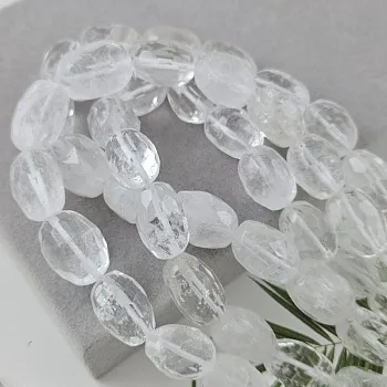 УЦЕНКА 1 шт. Горный хрусталь 16-21х11-15 мм овальные граненые бусины (1005-ГХ-УЦ)