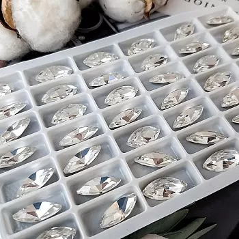 Кристалл Navette 15 х 7 мм хрустальное стекло Crystal (4629) купить в #REGION_P# | Заказать в интернет-магазине Viva Beads
 Кристалл Navette 15 х 7 мм хрустальное стекло Crystal (4629) купить в #REGION_P# | Заказать в интернет-магазине Viva Beads