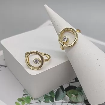 Кольцо с фианитом свободный размер позолота 14к (7687-З)