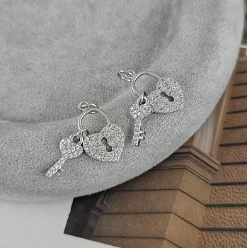 Подвеска Замочек с ключом 18x10.6 мм родиевое покрытие (9407-Р)