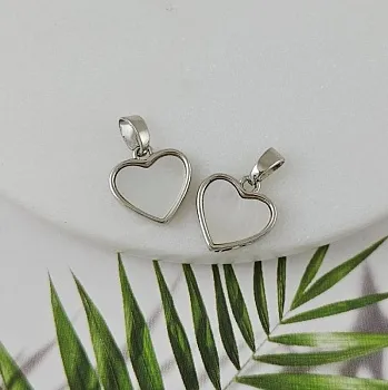 Подвеска Сердце 12х11.5 мм с перламутром, родиевое покрытие (7237-Р) купить с доставкой по России | Интернет-магазин Viva Beads