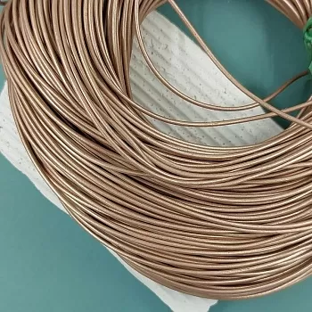 Шнур кожаный 1,5 мм ПЕРЛАМУТРОВЫЙ бежевый (2990-БЕЖ) купить | Заказать в интернет-магазине Viva Beads
