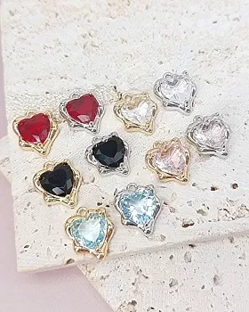 Подвеска Сердце 13.2x10.8 мм с фианитом (8051) Подвеска Сердце 13.2x10.8 мм с фианитом (8051)