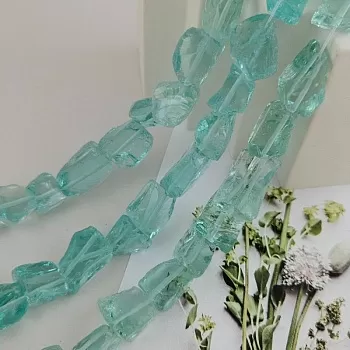 1 шт. Аква "кварц" 10-15х10-19 мм голубой кусочки (9772) для бижутерии купить с доставкой по России | Интернет‑магазин Viva Beads