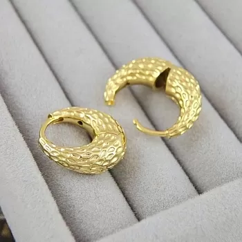 Серьги кольца 18.7х7.3 мм фактурные в позолоте 14К (9705-З) купить с доставкой по России | Интернет-магазин Viva Beads