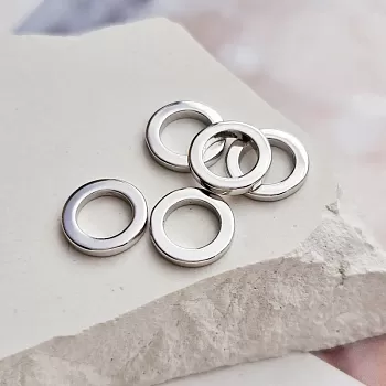 УЦЕНКА 1 шт. Кольцо коннектор 9х1.5 мм родиевое покр. (5578-УЦ) соединительные колечки и кольца-коннекторы купить с доставкой по России | Интернет-магазин Viva Beads