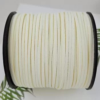 1 м Шнур замшевый /иск./ 2.4-2.5 мм молочный (8092-МОЛ) купить с доставкой по России | Интернет-магазин Viva Beads