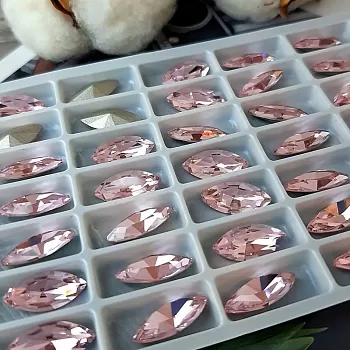 Кристалл Navette 15 х 7 мм хрустальное стекло Light Rose (4628) купить в #REGION_P# | Заказать в интернет-магазине Viva Beads
 Кристалл Navette 15 х 7 мм хрустальное стекло Light Rose (4628) купить в #REGION_P# | Заказать в интернет-магазине Viva Beads