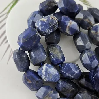 1 шт. Бусина крупная граненая 20-25x14-17 мм, содалит (10027-СОД) для бижутерии купить с доставкой по России | Интернет‑магазин Viva Beads
