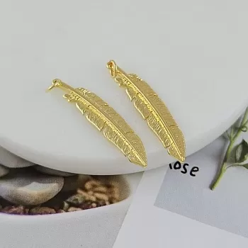 Подвеска Перо 36.8х7.6 мм, позолота 14К (9866-З) купить с доставкой по России | Интернет-магазин Viva Beads