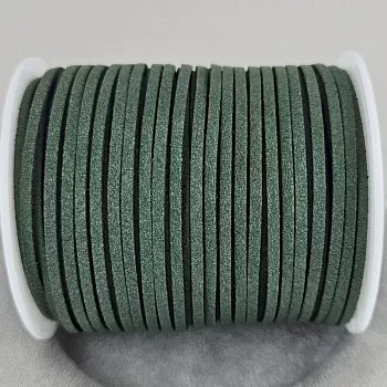 1 м Шнур замшевый иск. 2.4-2.5 мм темно-зеленый (8092-ТЗ) купить с доставкой по России | Интернет-магазин Viva Beads