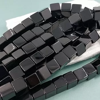1 шт. Оникс черный бусина куб 9.7-10.3 мм (5996-10) для бижутерии купить с доставкой по России | Интернет‑магазин Viva Beads