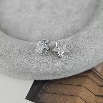 Подвеска - бусина Звезда 8.6х9.1х4.3 мм с фианитом родиевое покрытие (6146-Р)