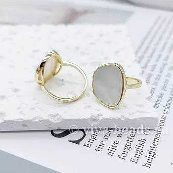 Кольцо с перламутром свободного размера, позолота 14К (7143-З) купить с доставкой по России | Интернет-магазин Viva Beads