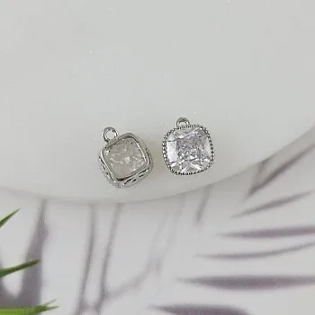 Подвеска с фианитом 8.3х7х4.1 мм прозрачный, родиевое покрытие (7313-7-БР) купить с доставкой по России | Интернет-магазин Viva Beads