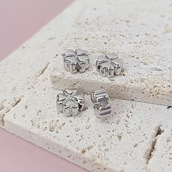 1 шт. Бусина /разделитель/ Клевер 8х4.2 мм родиевое покр. (7881-Р) купить в Воронеже | Заказать в интернет-магазине Viva Beads
