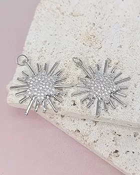 Подвеска Звезда 28х23 мм с фианитами, родиевое покр. (8136-Р) Подвеска Звезда 28х23 мм с фианитами, родиевое покр. (8136-Р)