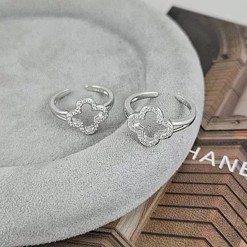 Кольцо Клевер с фианитами свободный размер родиевое покрытие (9402-Р) купить с доставкой по России | Интернет-магазин Viva Beads