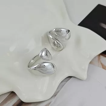 УЦЕНКА Кольцо Капли 17.2 размера с родиевым покрытием (9401-Р-УЦ)