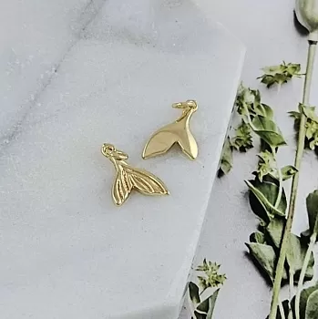 Подвеска Хвост русалки 13.7х8.8 мм позолота 14К (9767-З) купить с доставкой по России | Интернет-магазин Viva Beads