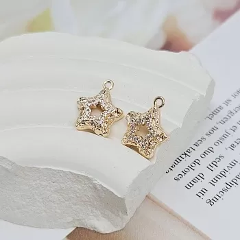 Подвеска Звезда с фианитами 14x12x3 мм в позолоте (8509-З) Подвеска Звезда с фианитами 14x12x3 мм в позолоте (8509-З)