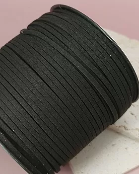 1 м Шнур замшевый иск. 2.4-2.5 мм черный (8092-Ч) купить с доставкой по России | Интернет-магазин Viva Beads