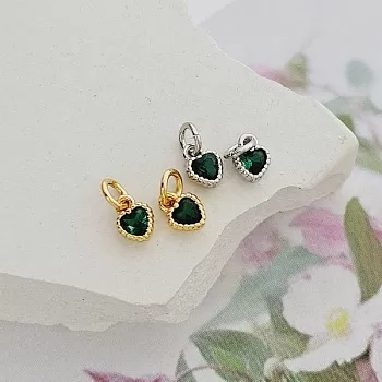 Подвеска Сердце мини с фианитом 5.7x4 мм Изумрудно-зелёный позолота 18к насыщенное золото (8765-ИЗЗ) купить с доставкой по России | Интернет-магазин Viva Beads