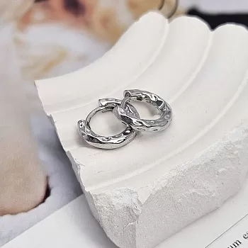 Серьги кольца, бублики, конго мятые 14х2-2.5 мм родиевое покрытие (8470-Р)