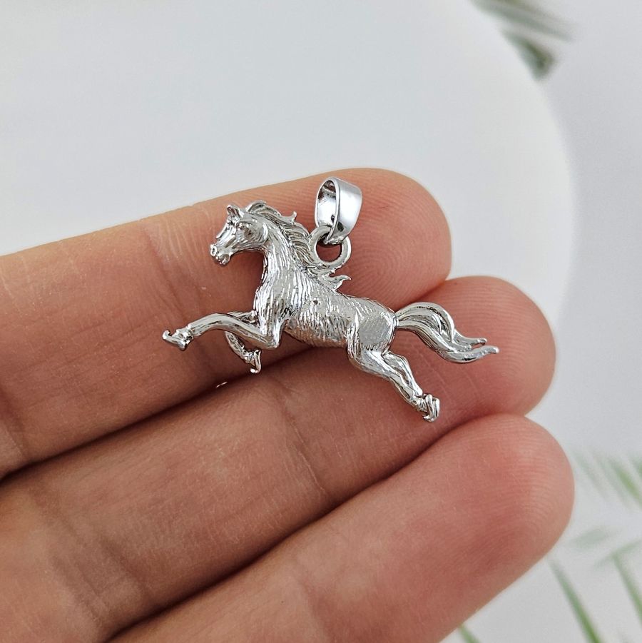 Подвеска Лошадь 14x24.4 мм, родиевое покрытие (10019-Р) купить с доставкой по России | Интернет-магазин Viva Beads