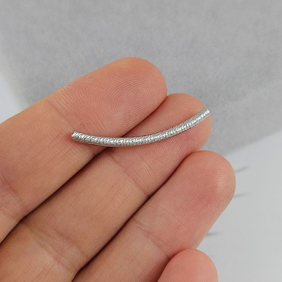 Бусина трубочка 30x1.9 мм, текстурированная, родиевое покрытие (9972-30-Р) купить в Воронеже | Заказать в интернет-магазине Viva Beads
