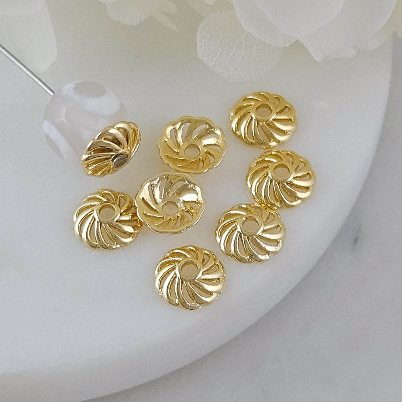 1 шт. Шапочка для бусин 8 мм, позолота 14К (10217-З) купить с доставкой по России | Заказать в интернет-магазине Viva Beads
