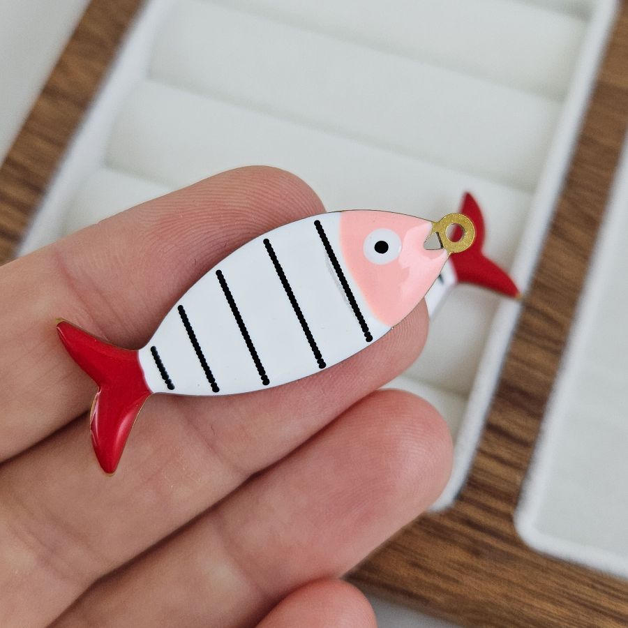 Подвеска Рыба 40х13.8х2.8 мм с эмалью, сталь в позолоте 18К (1051-РОЗ) купить с доставкой по России | Интернет-магазин Viva Beads