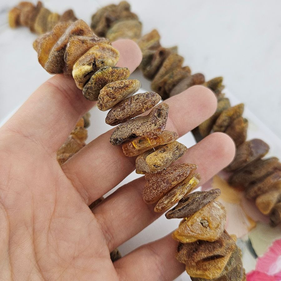 1 шт Янтарь натуральный кусочки 16-22х4-12 мм (10153-16/22) для бижутерии купить с доставкой по России | Интернет‑магазин Viva Beads
