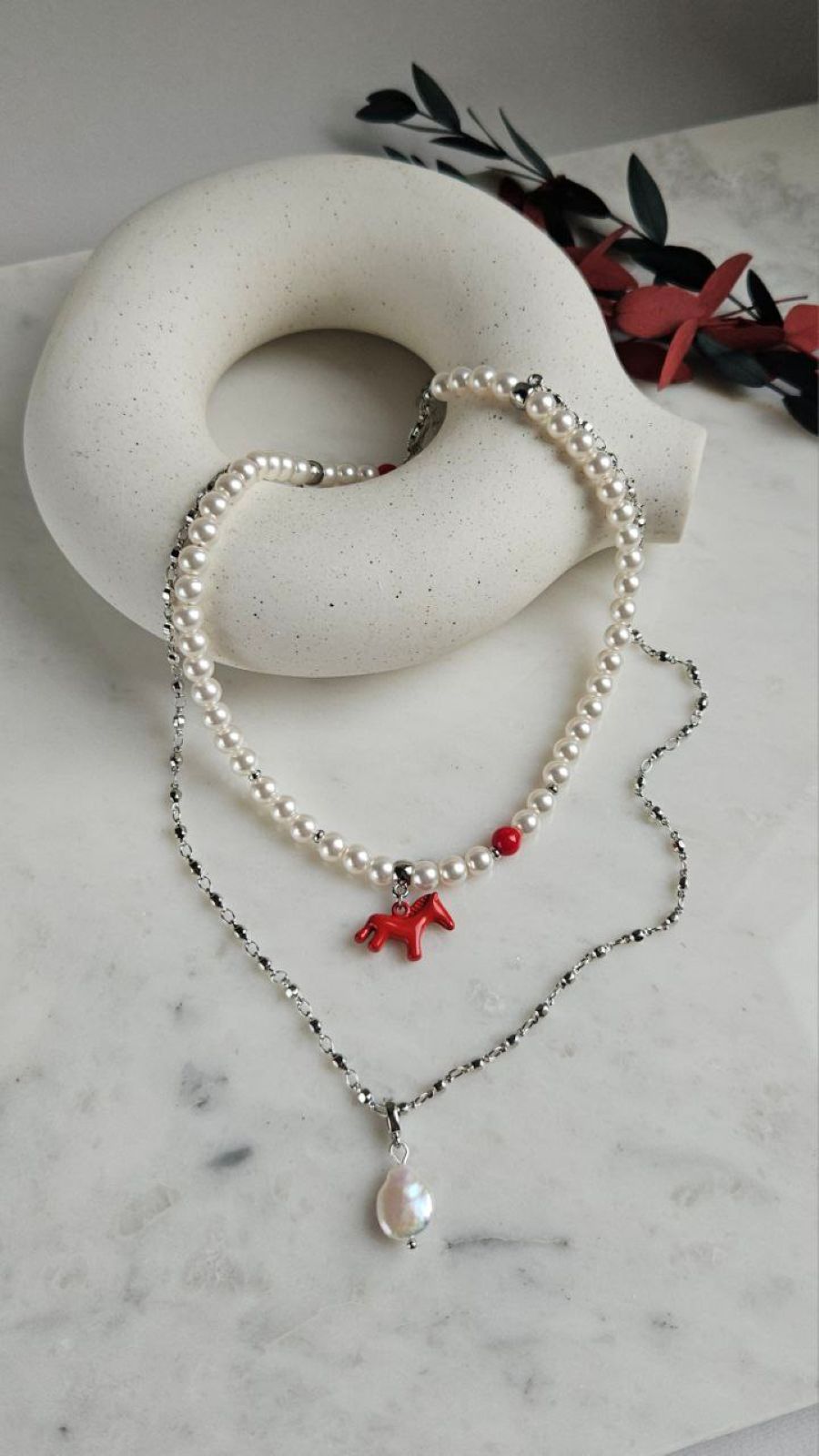 Алый путь — набор для создания стильного чокера с красной лошадкой (НАБОР-70) купить с доставкой по России | Интернет-магазин Viva Beads