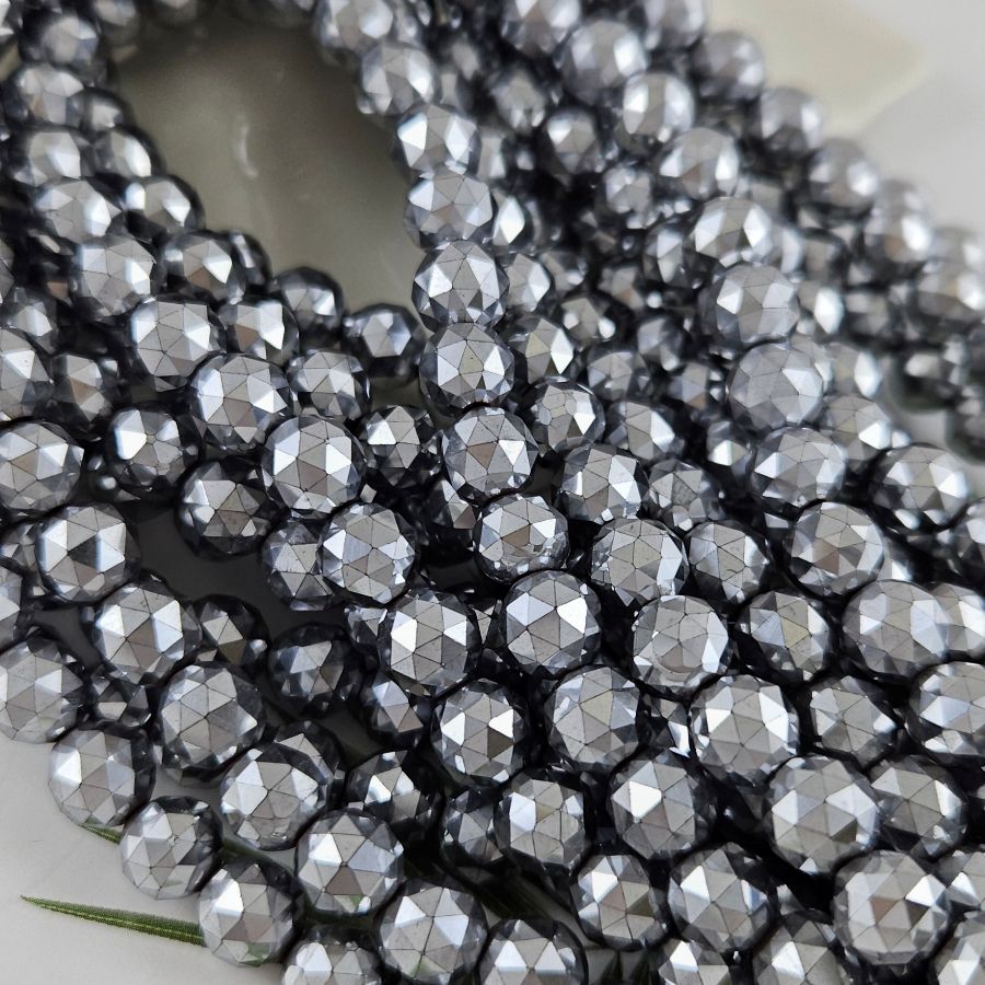 Нить 19 см Гематит, гематин 8 мм бусина ювелирной огранки, цвет платина (9028-8-П) для бижутерии купить с доставкой по России | Интернет‑магазин Viva Beads
