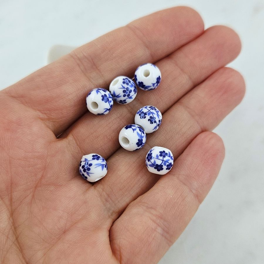 1 шт. Бусина круглая ок. 8 мм белый с синими цветами, керамика (9197-8) купить с доставкой по России | Интернет-магазин Viva Beads