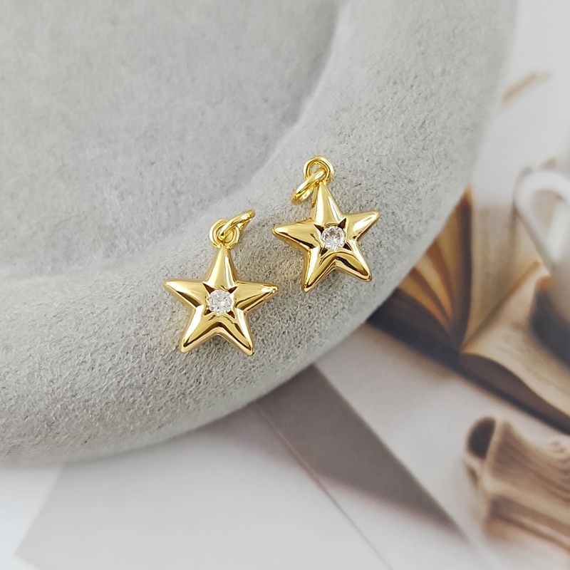 УЦЕНКА Подвеска Звезда с фианитом 13.3x11.4x5 мм позолота 14К (9231-З-УЦ)