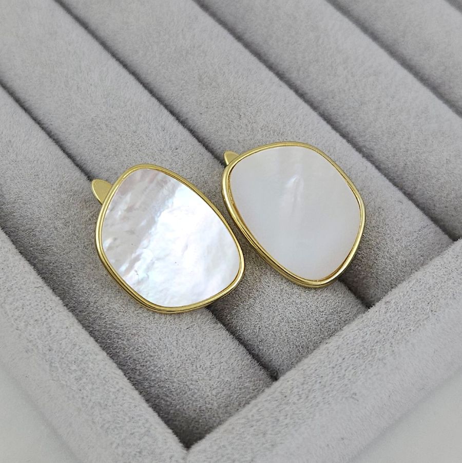 Швензы с перламутром 19.4х15.2 мм с английским замком, позолота 14К (7947-З) швензы для серег купить с доставкой по России | Интернет-магазин Viva Beads