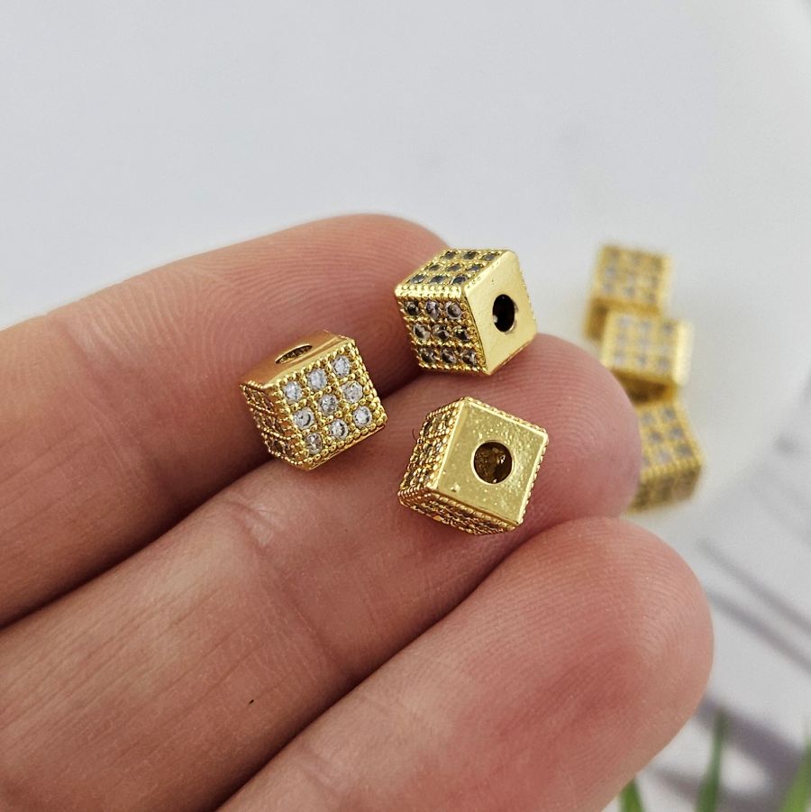 Бусина разделитель куб с фианитами 6 мм позолота 14К (6359-З) купить с доставкой по России | Интернет-магазин Viva Beads