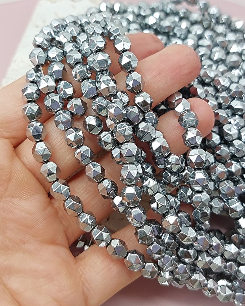 Нить 19 см Гематит 6 мм многогранник цвет платина (7981-6) купить в Воронеже | Заказать в интернет-магазине Viva Beads
