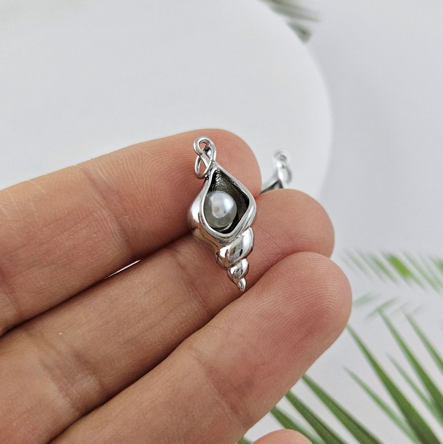 Подвеска кулон Ракушка 22.2x9.8 мм с жемчужиной,родиевое покрытие (10025-Р)