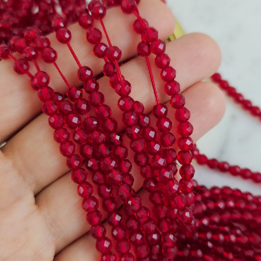 Нить 36 см Бусины стеклянные ок. 4.3 мм, граненый шар, красный (8466-4-КРАС) купить с доставкой по России | Интернет-магазин Viva Beads