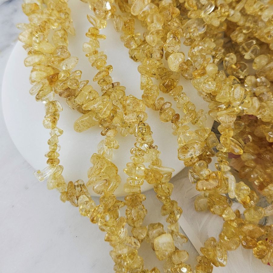 Нить 38 см Цитрин тонированный ок. 5-11 мм, бусины каменная крошка (7022) для бижутерии купить с доставкой по России | Интернет‑магазин Viva Beads
