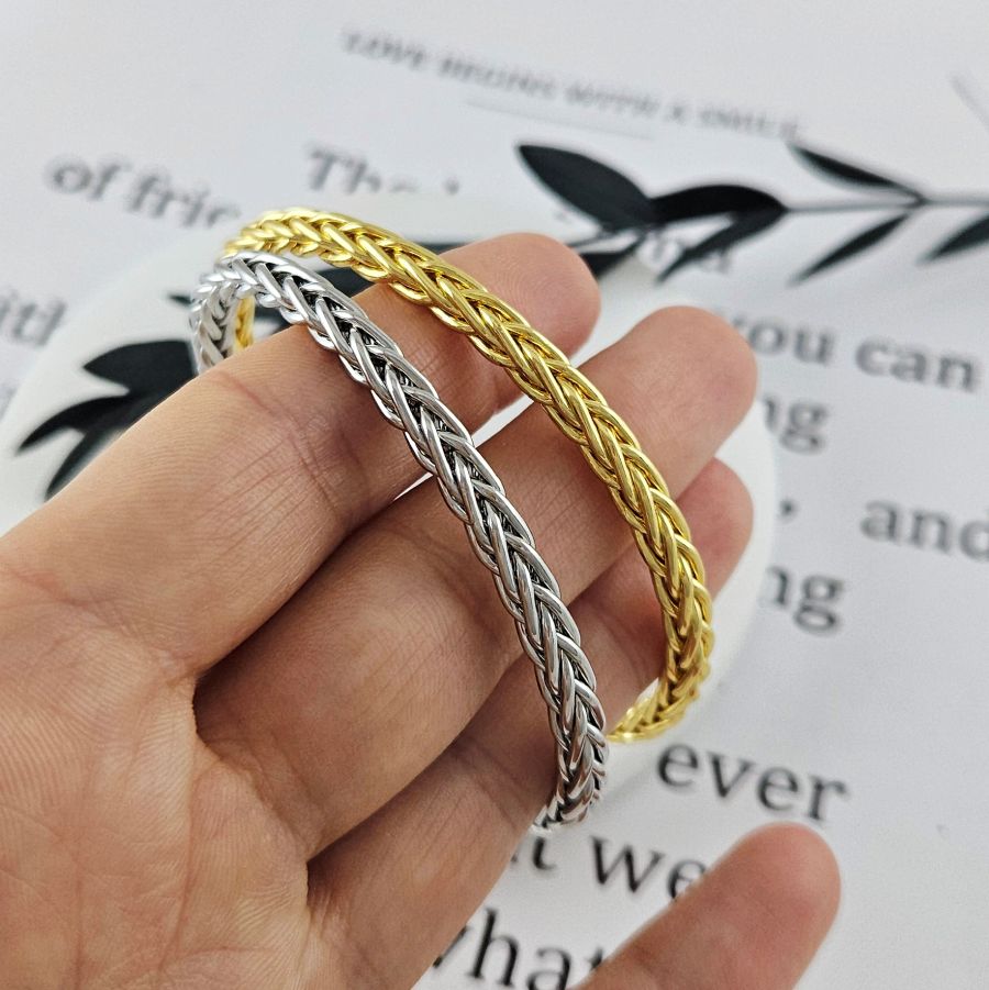 Браслет жесткий 65.5х57х4.5 мм, родиевое покрытие (10036-Р) купить с доставкой по России | Интернет-магазин Viva Beads