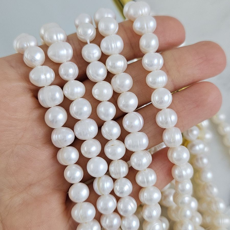 Нить 17 см Жемчуг натуральный речной ок. 7-8 мм, форма картофель, А+, белый (3776) купить с доставкой по России | Интернет-магазин Viva Beads