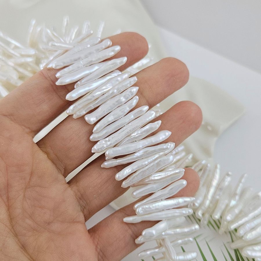 5 шт. Жемчуг натуральный барокко 22-29х2-4 мм палочки , АА белый (1006-Б) купить в #REGION_P# | Заказать в интернет-магазине Viva Beads
