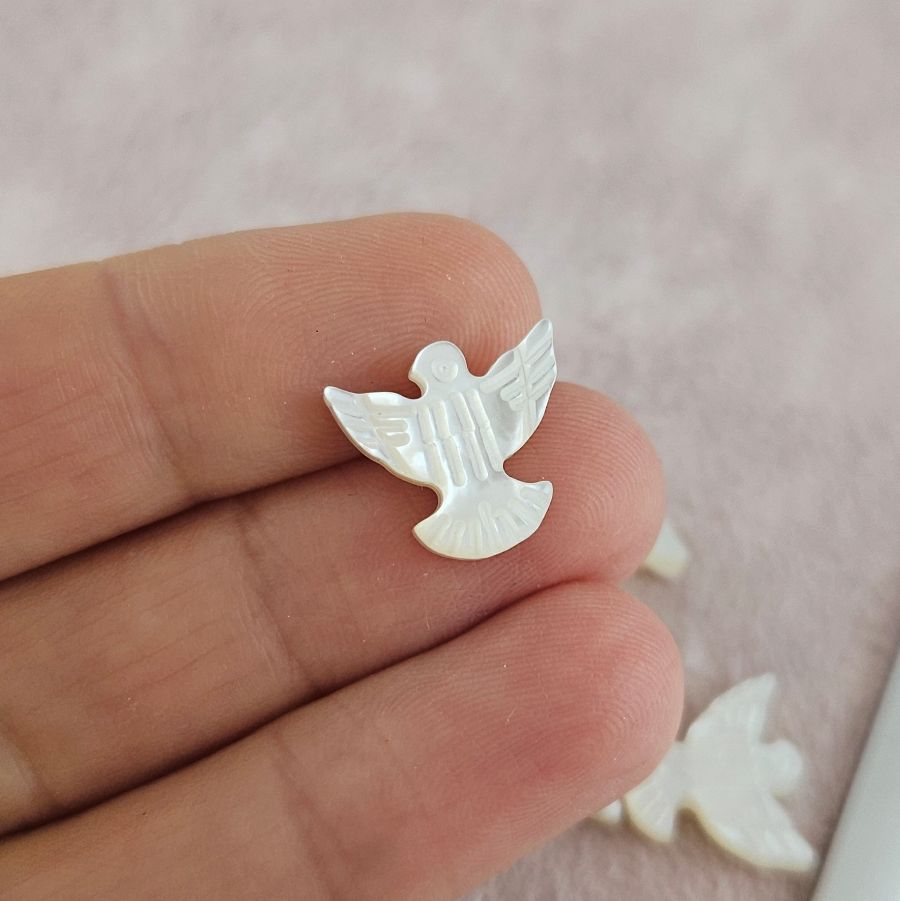 1 шт. Бусина Голубь из натурального перламутра 12.2х13.5х3 (10074) для бижутерии купить с доставкой по России | Интернет‑магазин Viva Beads
