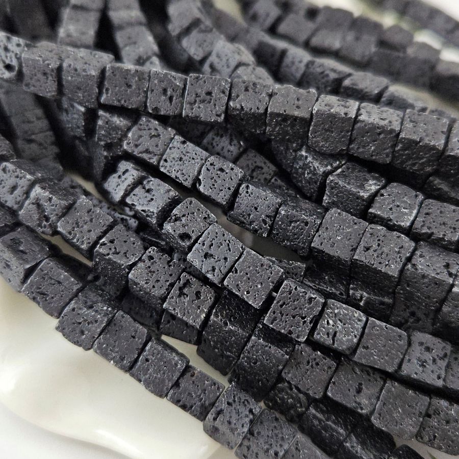 Нить 20 см Лава натуральная бусины куб ок. 6.5 мм черный (4559-6) купить в Воронеже | Заказать в интернет-магазине Viva Beads
